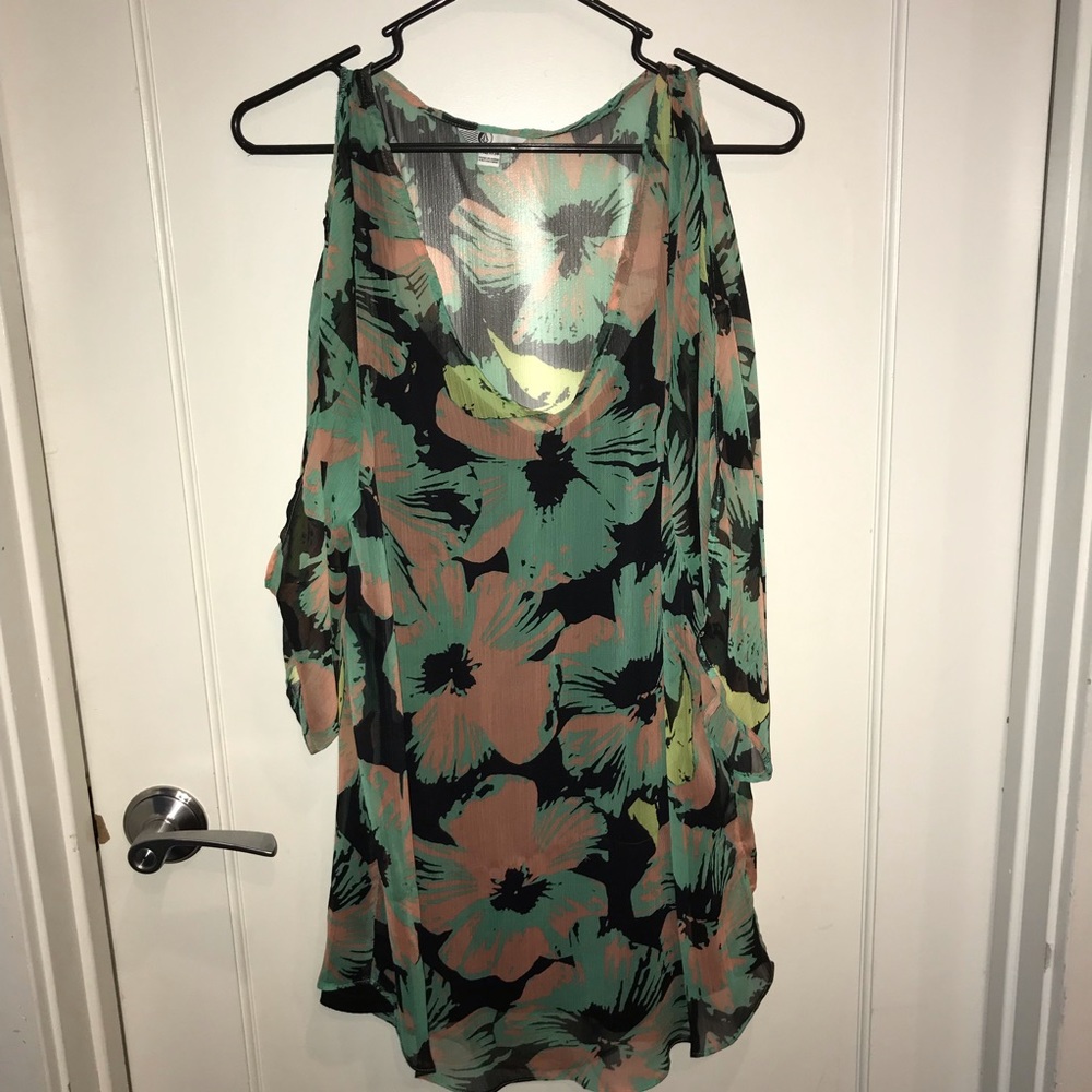 Volcom dress - Picture 2 of 2